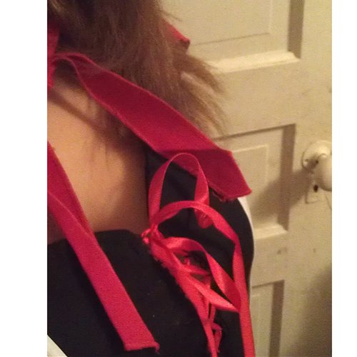 It is flattering to the chest